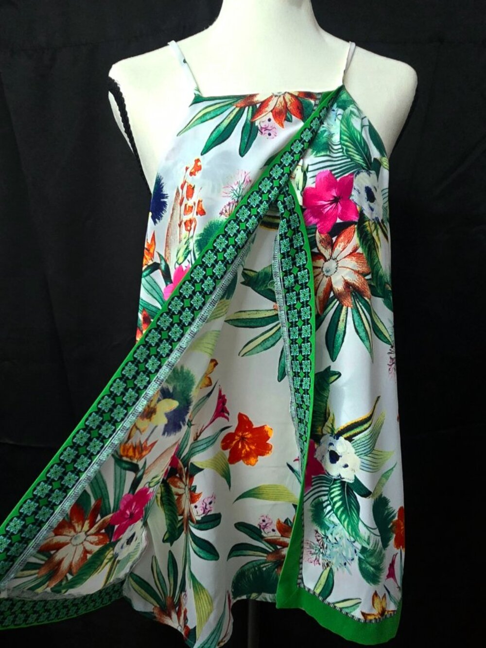 SOHO NY&Co Tank Top Tropical Floral Asymmetric Wrap Summer Boho Resortwear L